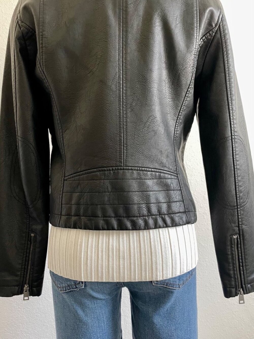Levi’s Black Faux Leather Moto Jacket Black Size Medium - Picture 11 of 15